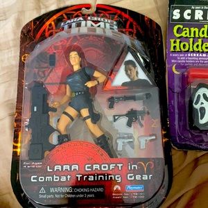 2001 TOMB RAIDER Angelina Jolie action figure!!!